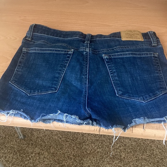 Luck 🍀 Brand shorts 🩳 - Picture 4 of 7